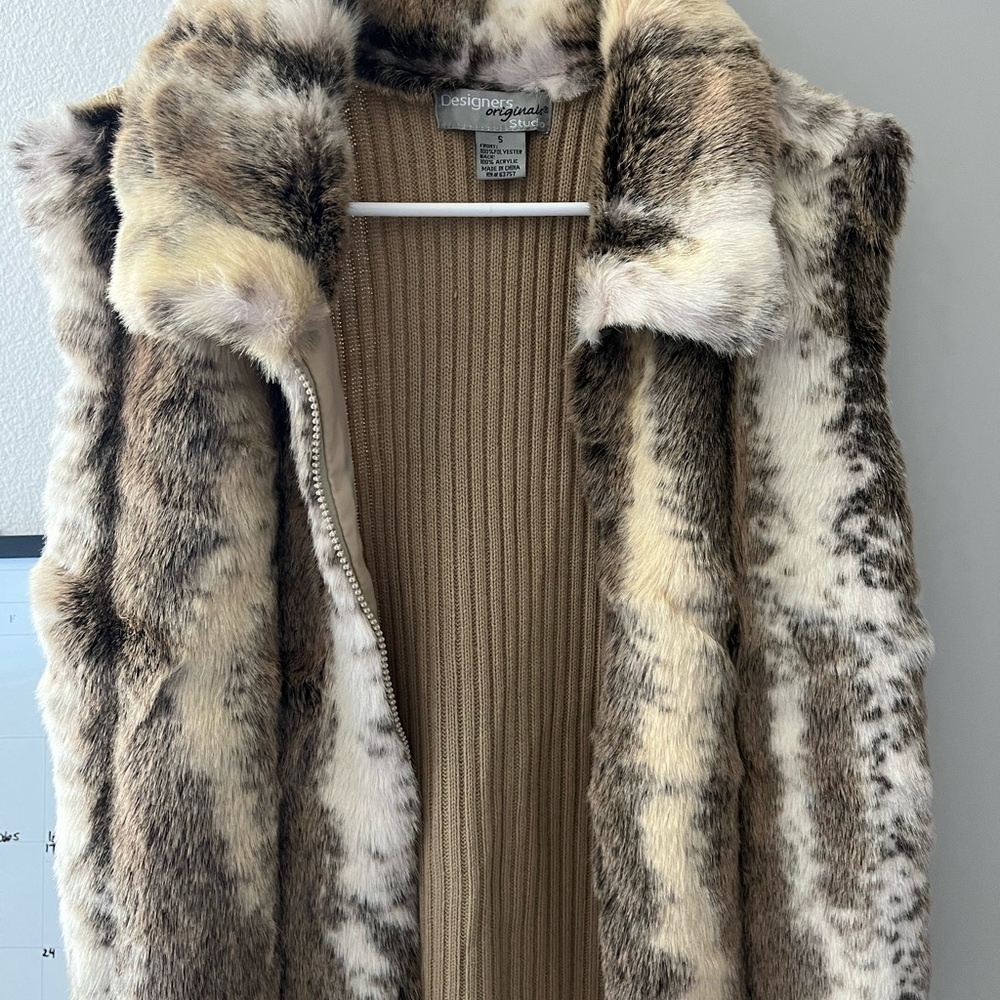Designers Original studio Vintage winter faux fur vest